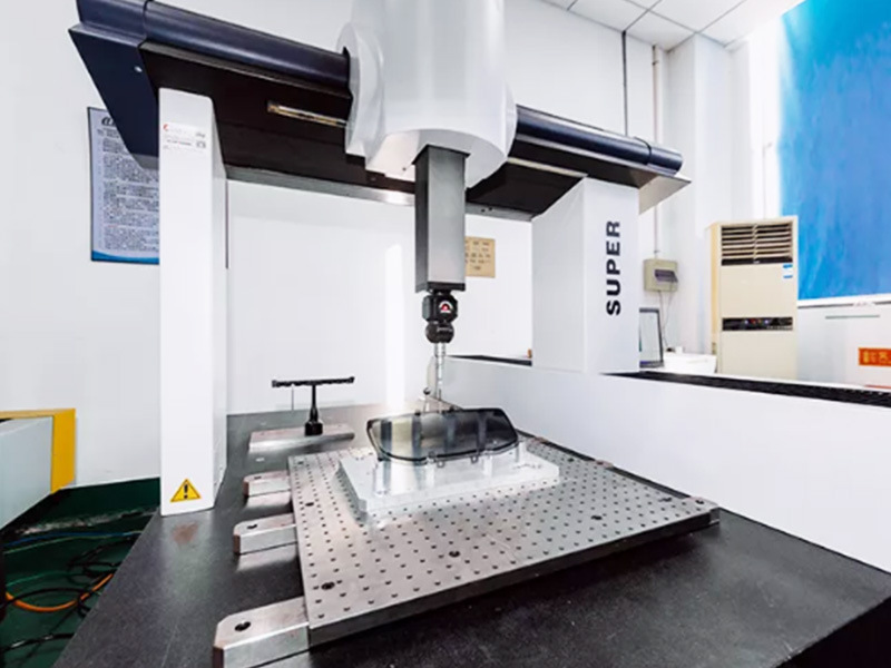 Three Coordinate Measuring Instrument
